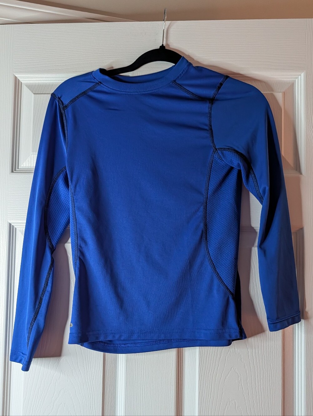 Starter Boys Large 10-12 Blue Long Sleeve Compression Shirt Athletic Base Layer